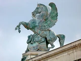 statue-pegase-palais-garnier-Paris.jpeg