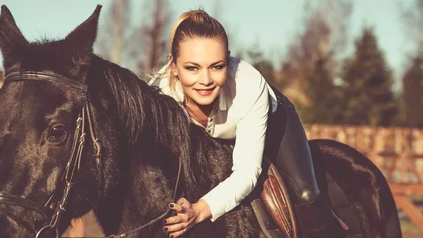 "N'en parle pas qu'à ton cheval" : la campagne de signalisation de la FFE